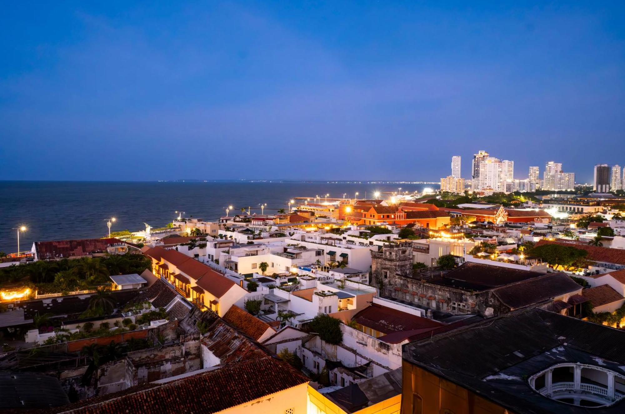 Renovated With Ocean View In Historic Center! * Cartagena