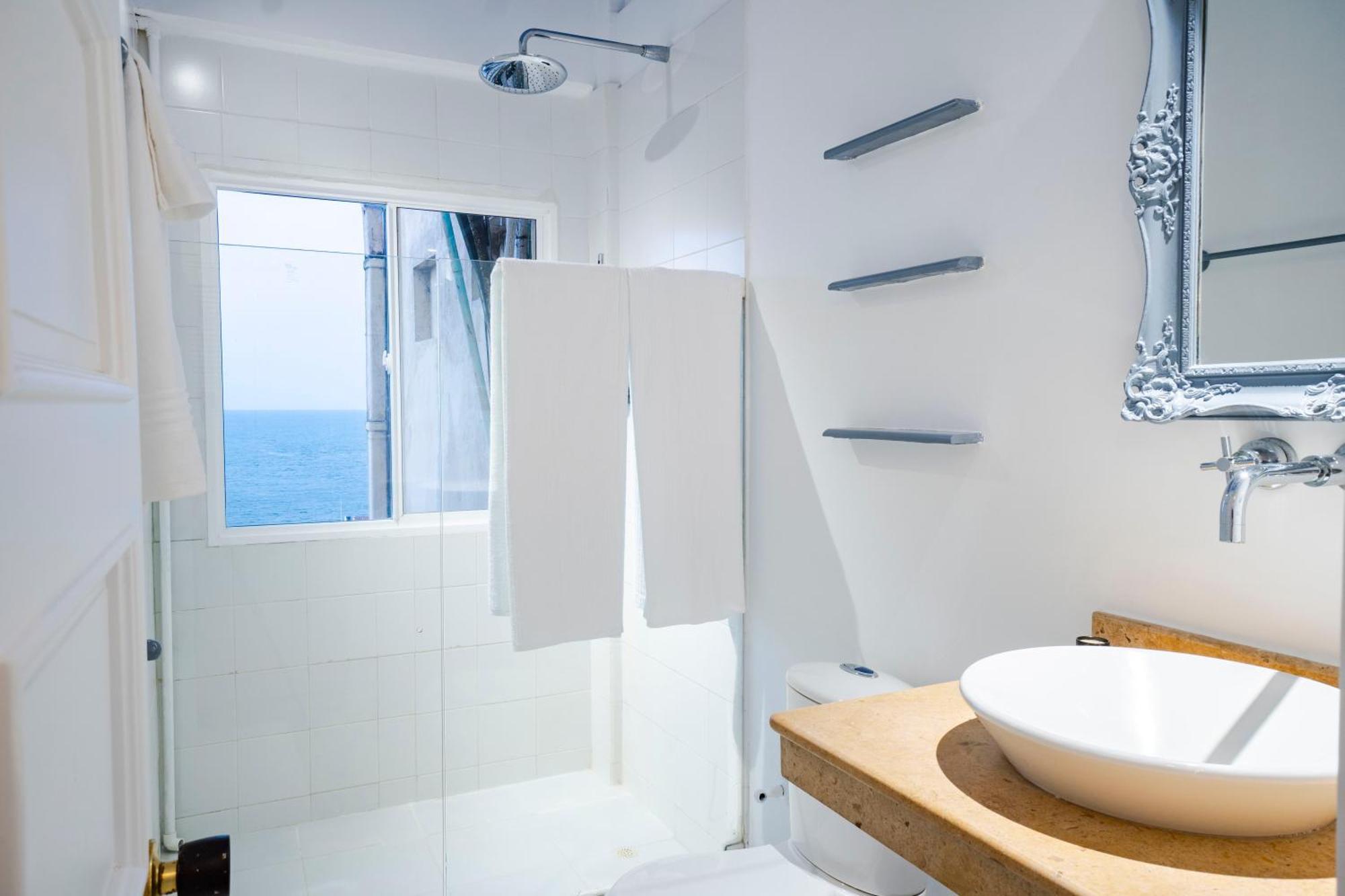 Renovated With Ocean View In Historic Center! Apartamento