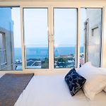 Renovated With Ocean View In Historic Center!