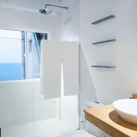 Renovated With Ocean View In Historic Center! Apartamento