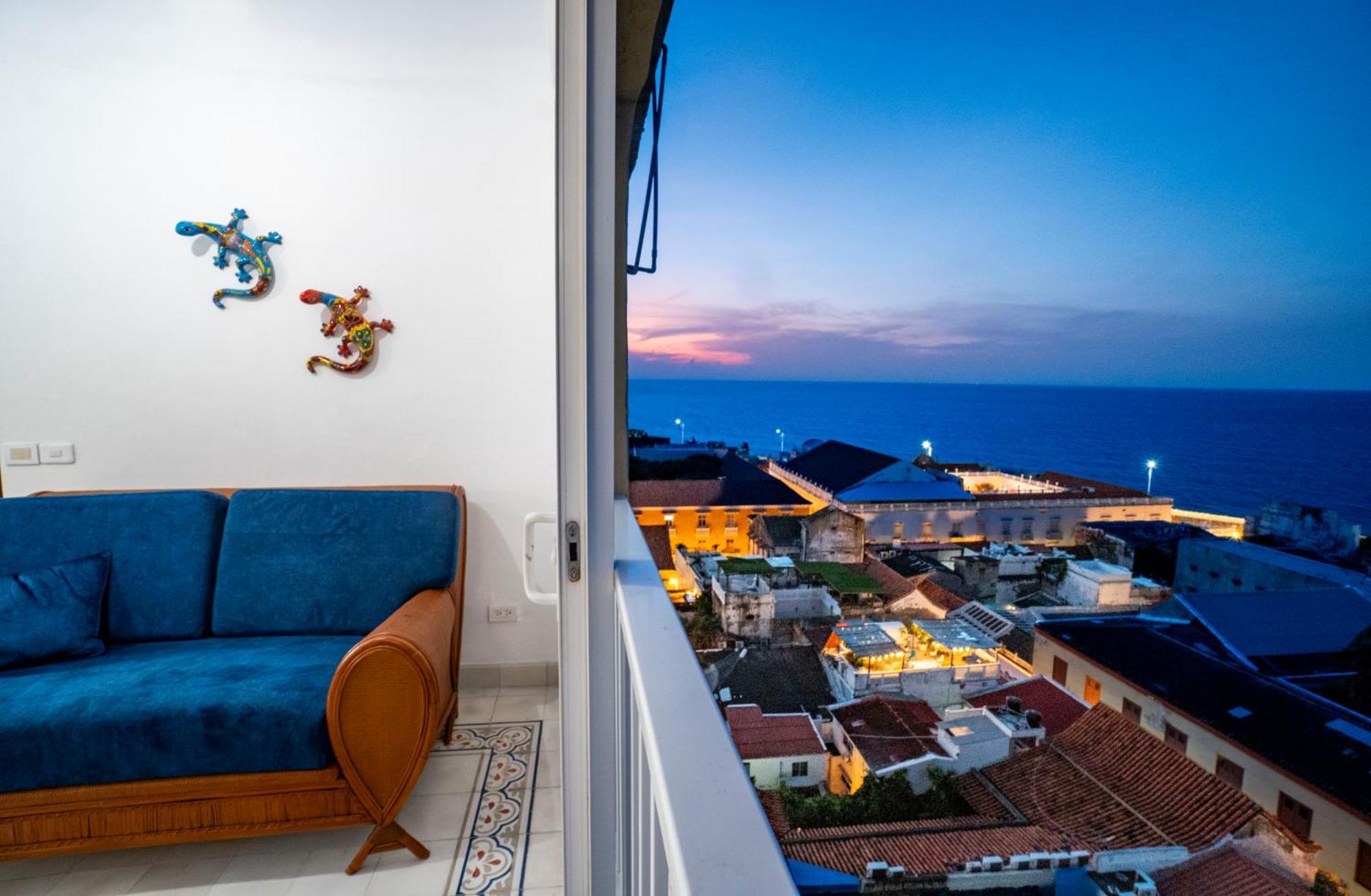 Renovated With Ocean View In Historic Center! Apartamento